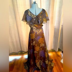 Beautiful vintage floral dress